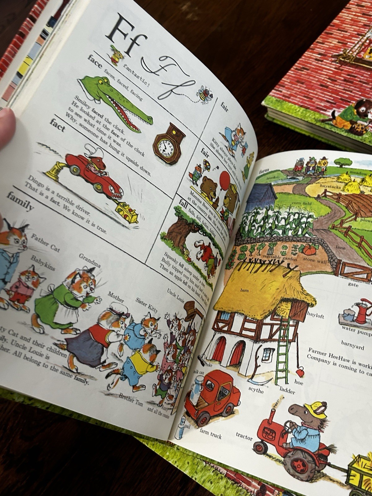 Richard Scarry Look & Learn Library Box Set Hardcover Illustrated Education ABCs