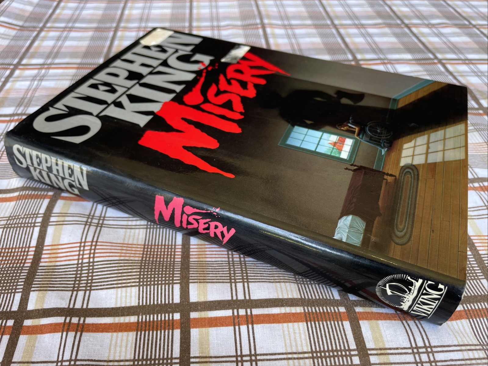 Misery by Stephen King (1987 Viking HCDJ 1st Edition 2nd Printing June Horror)