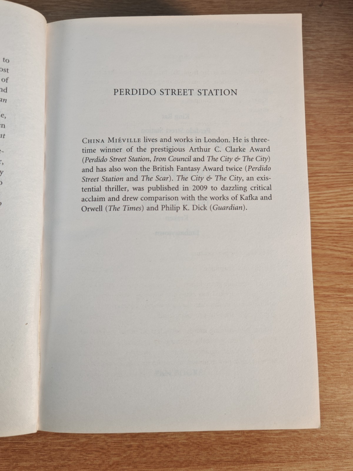 Perdido Street Station China Miéville Paperback Book Science Fiction 2011