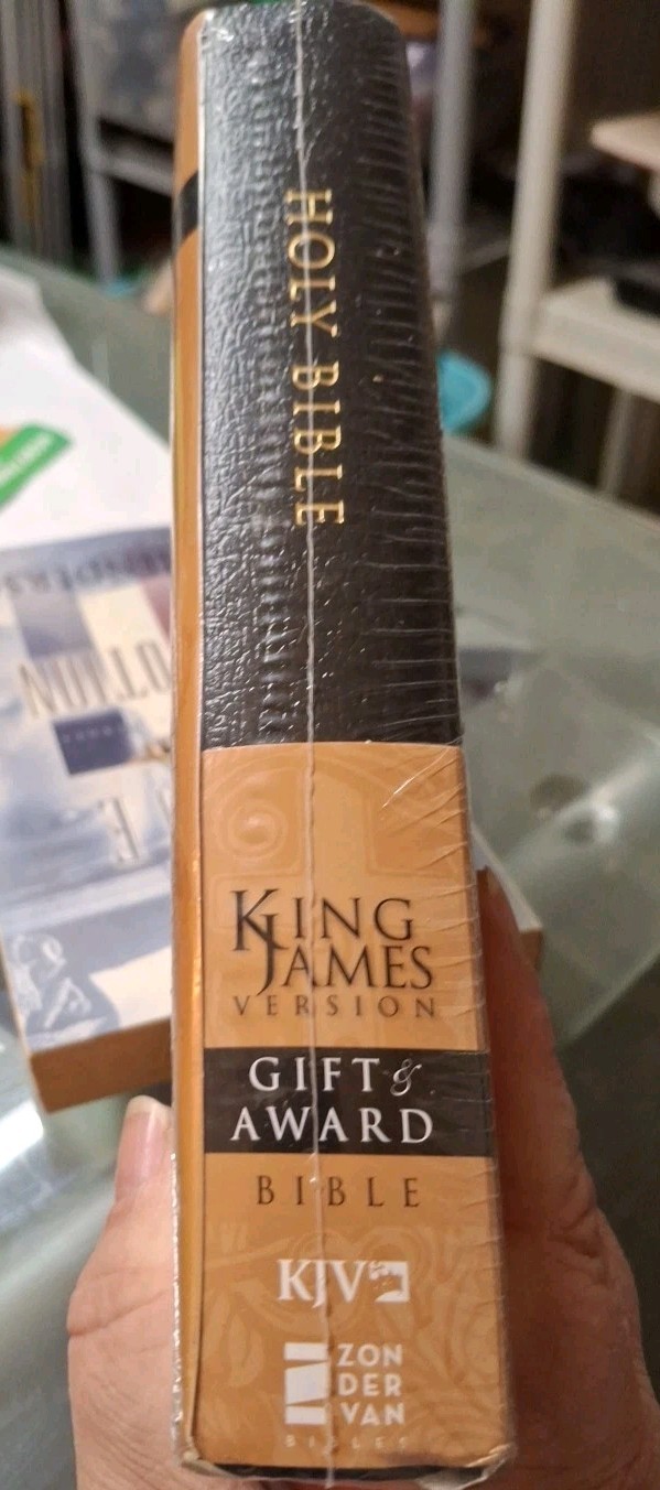 King James Version Gift and Award Bible by Zondervan Bibles Staff