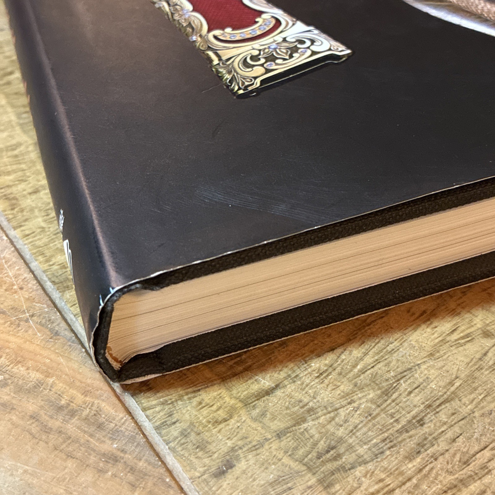 Custom Knifemaking : 100 Custom Knife Related Projects in the Making.David Darom