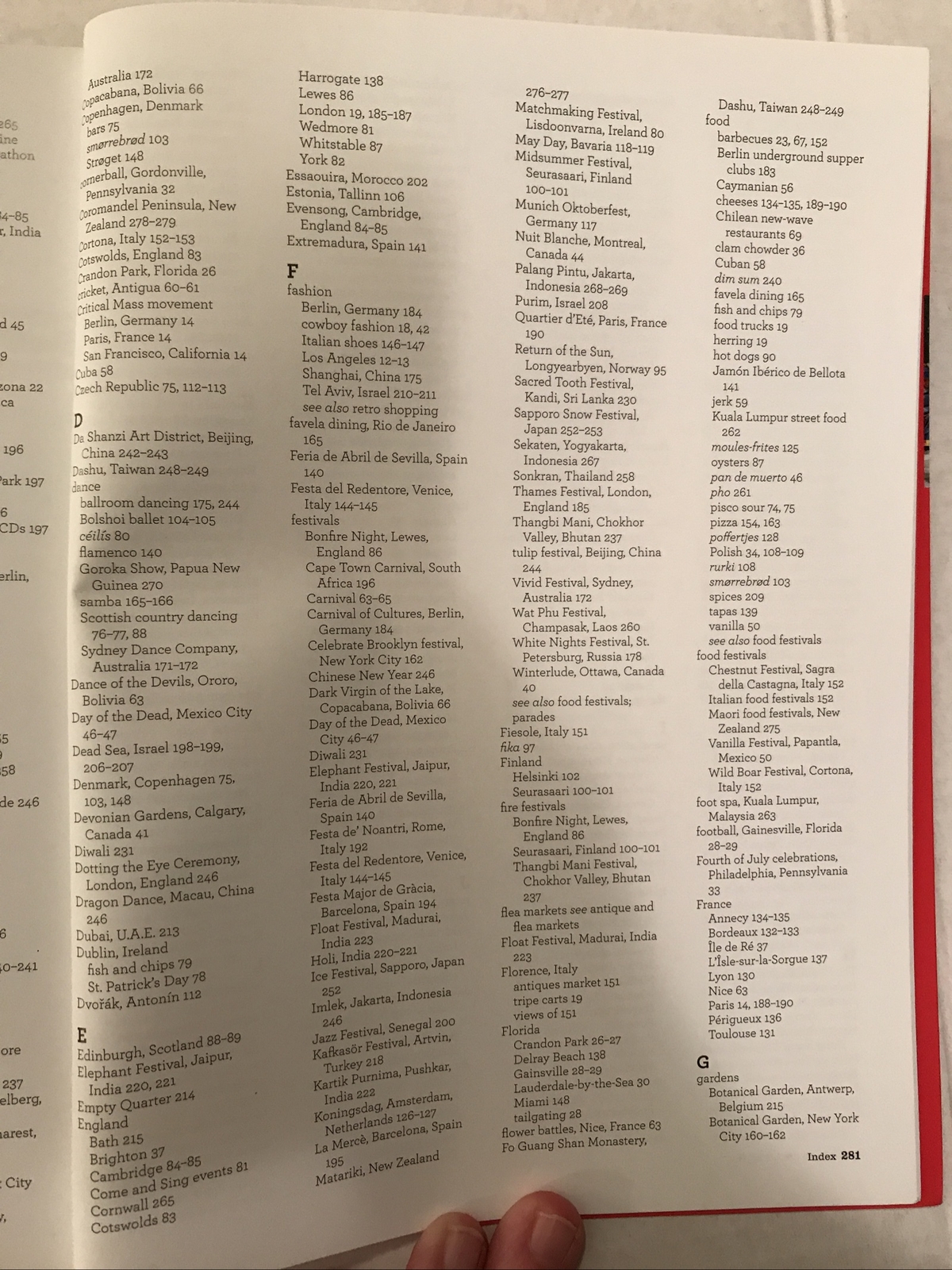 National Geographic „Where The Locals Go“ 2014 Paperback – NEW (287 pages)