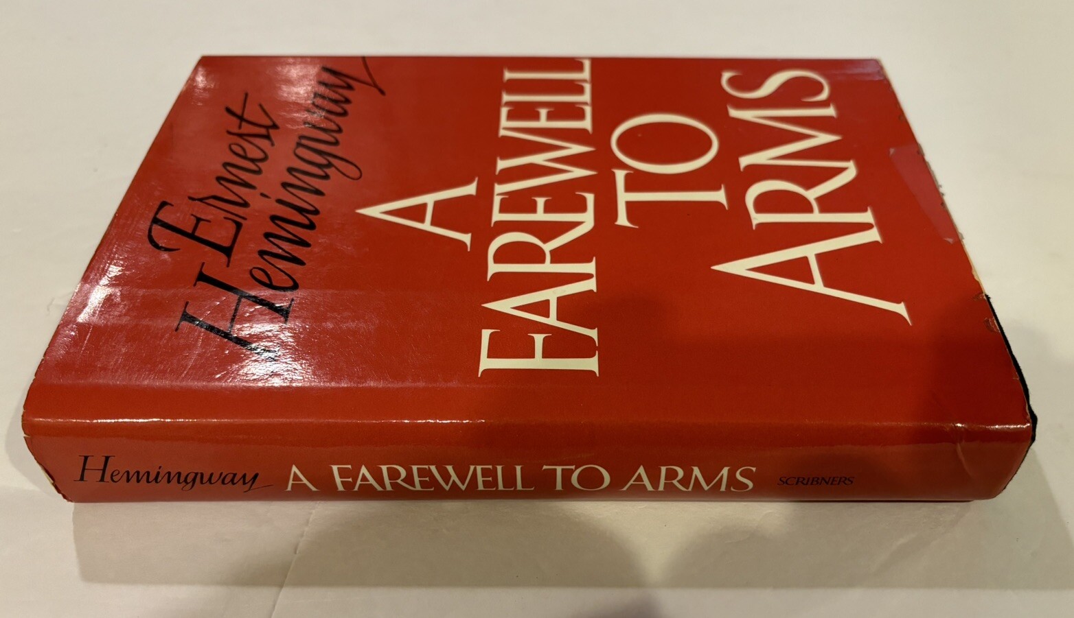 A FAREWELL TO ARMS (FAREWELL TO ARMS) By Ernest Hemingway -1983 Hardcover *VG*