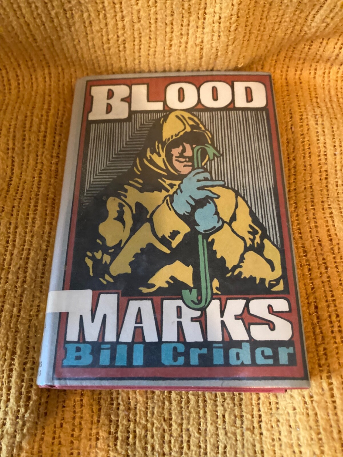 Blood Marks (Bill Crider, Hardcover, St. Martin’s Press, 1991, First Edition)