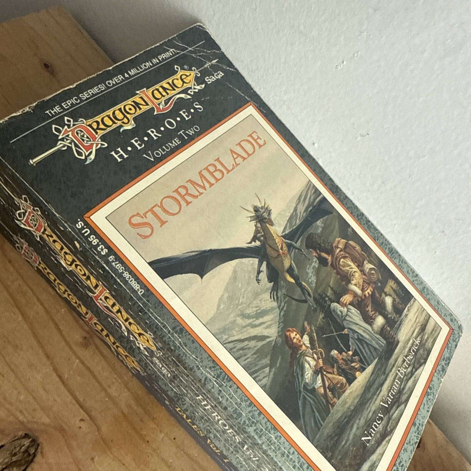 Dragonlance Lot Of 3 PB Books Mixed Dragon Lance Series Heroes Tales Kendermore