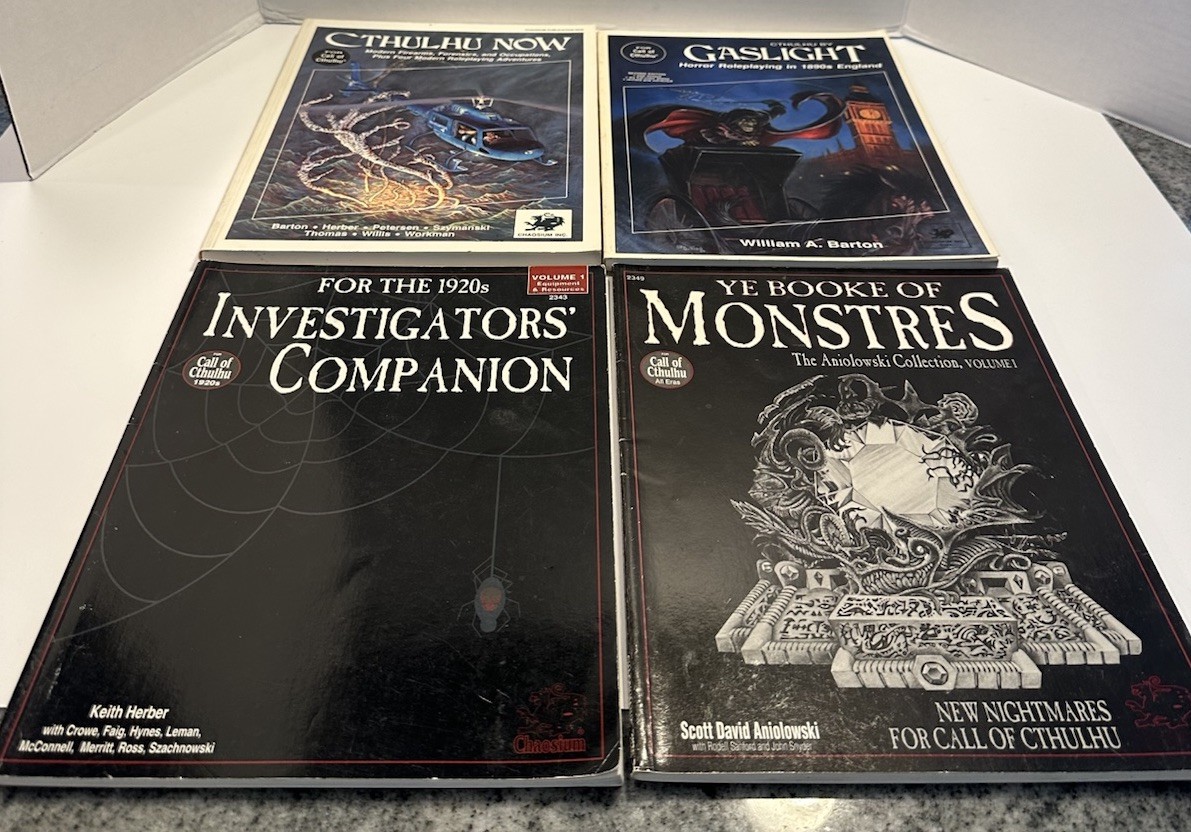 Call of Cthulhu Book Lot Investigators‘ Companion 1920’s Ye Book of Monstres