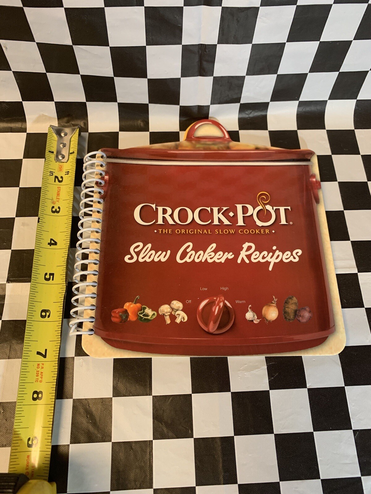 2008 CROCKPOT SLOW COOKER RECIPES Cookbook Spiral Spine 47 Pages