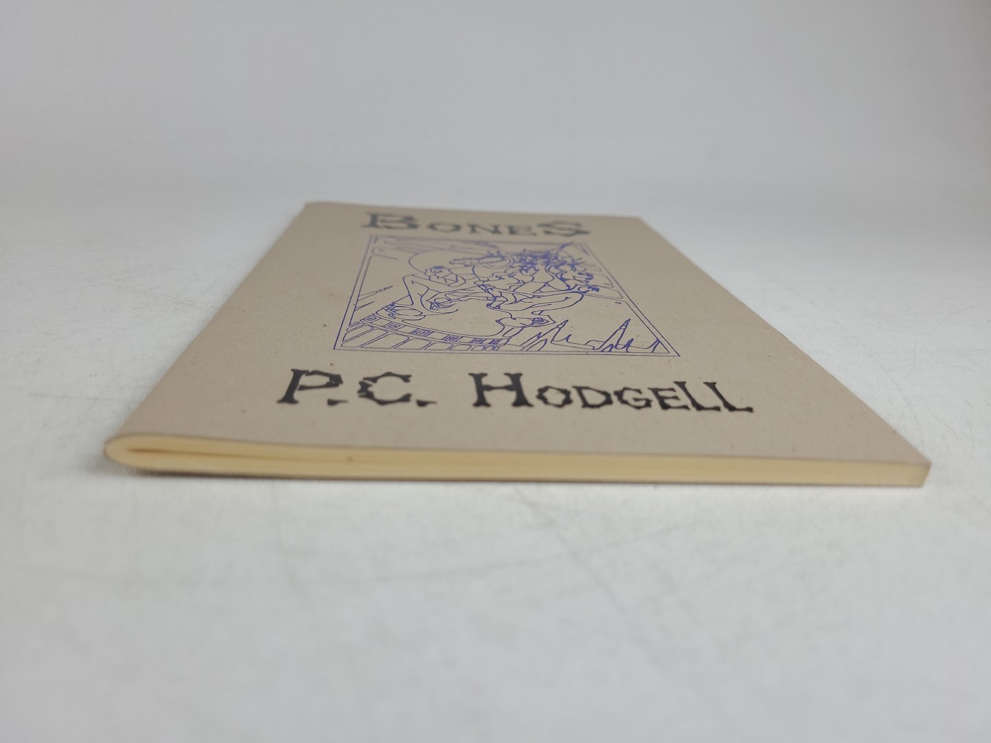 *SIGNED* Bones by P. C. Hodgell 1993 Chapbook Paperback Hypatia Press