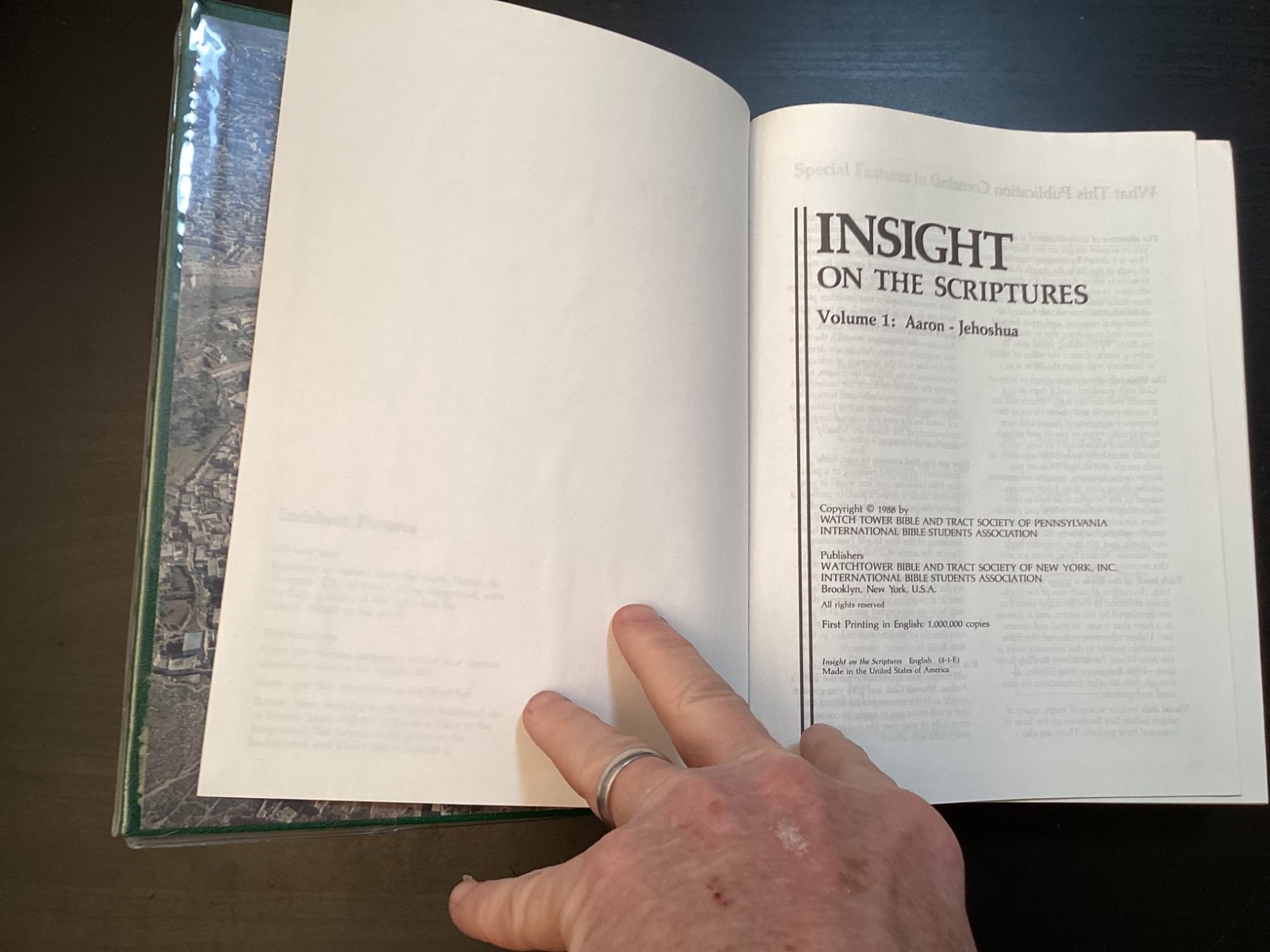 INSIGHT ON THE SCRIPTURES VOLUMES 1 &2 WATCHTOWER BIBLE & TRACT, HARDCOVER 1988