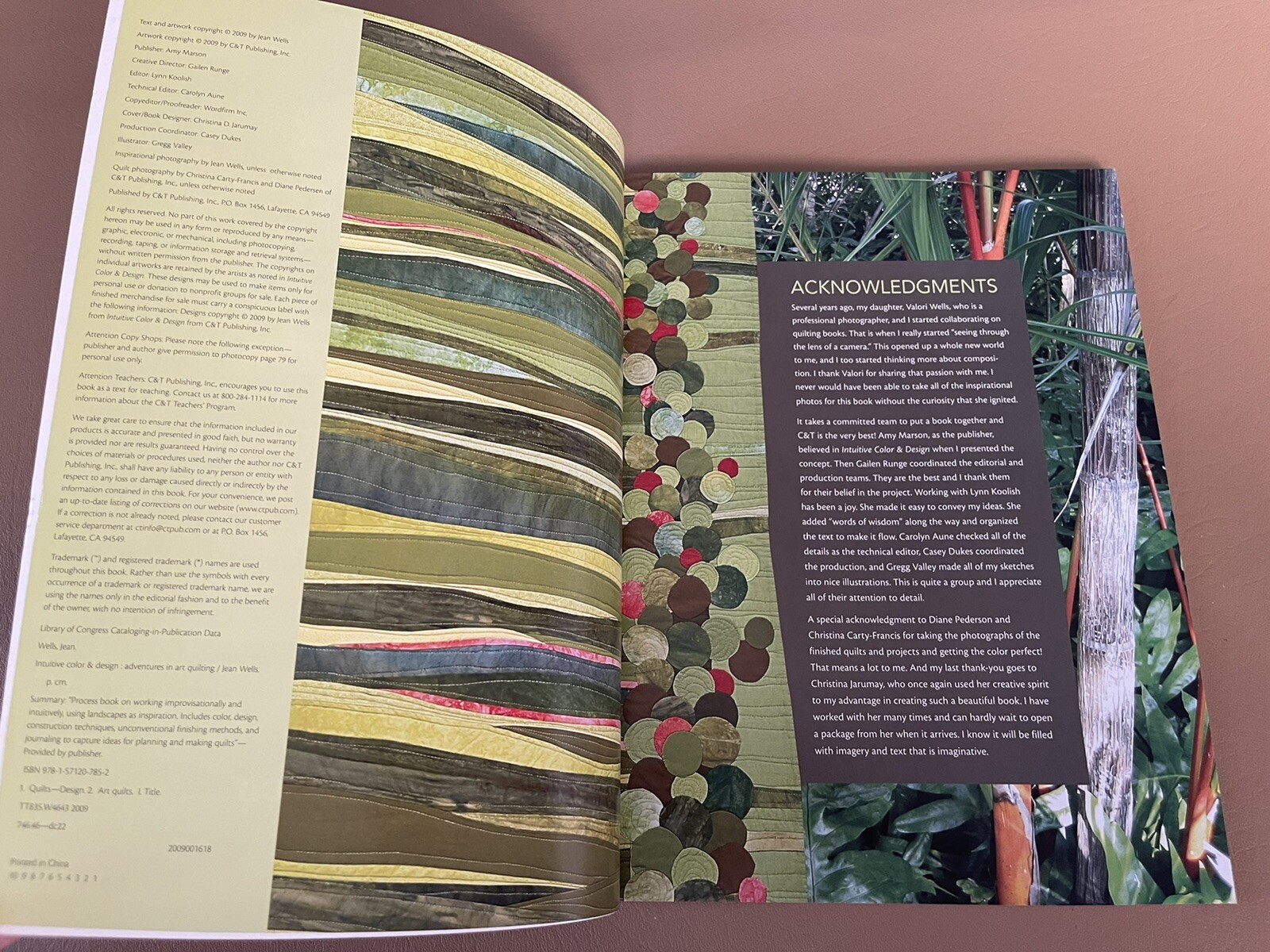INTUITIVE COLOR & DESIGN: ADVENTURES IN ART QUILTING By Jean Wells*signed*