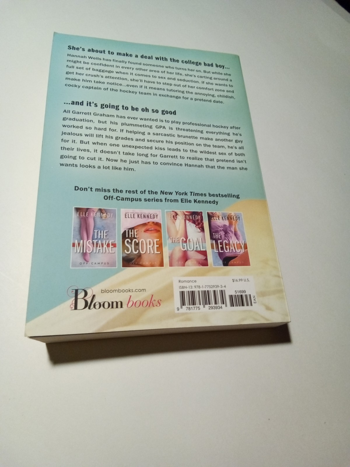 Elle Kennedy The Deal Paperback 2015 Bloom Books Off-Campus Series