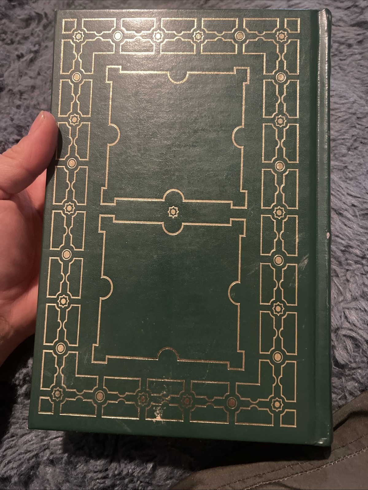 The adventures of Oliver Twist by Dickens, Charles [Leather Bound] B-708