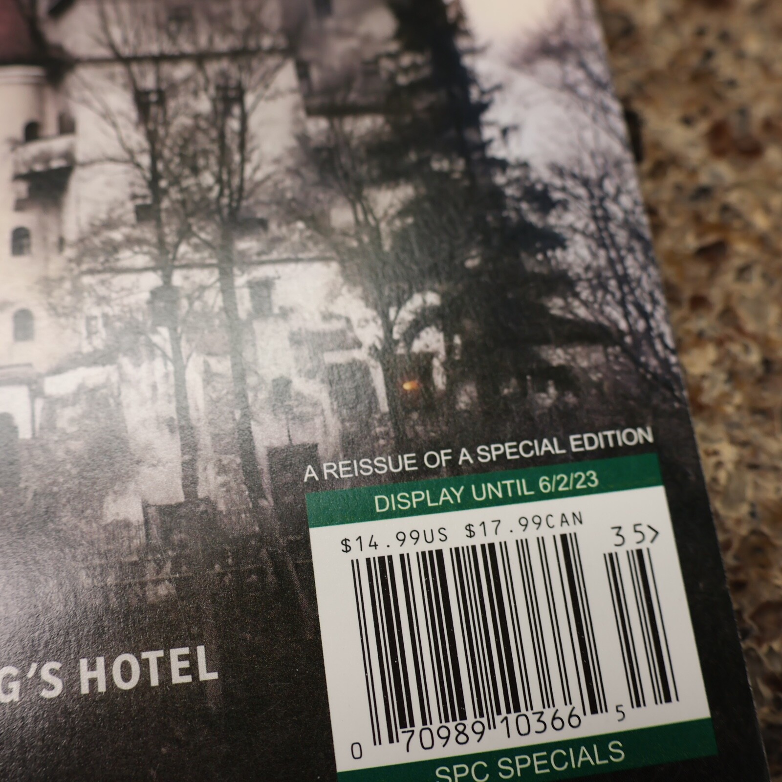 THE WORLD’S MOST HAUNTED PLACES (LIFE Magazine 2023 Reissue of Special Edition)