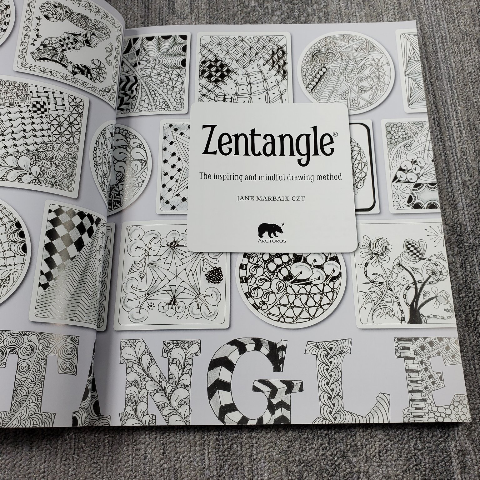 Zentangle The Inspiring and Mindful Drawing Method Jane Marbaix 2015 Arcturus