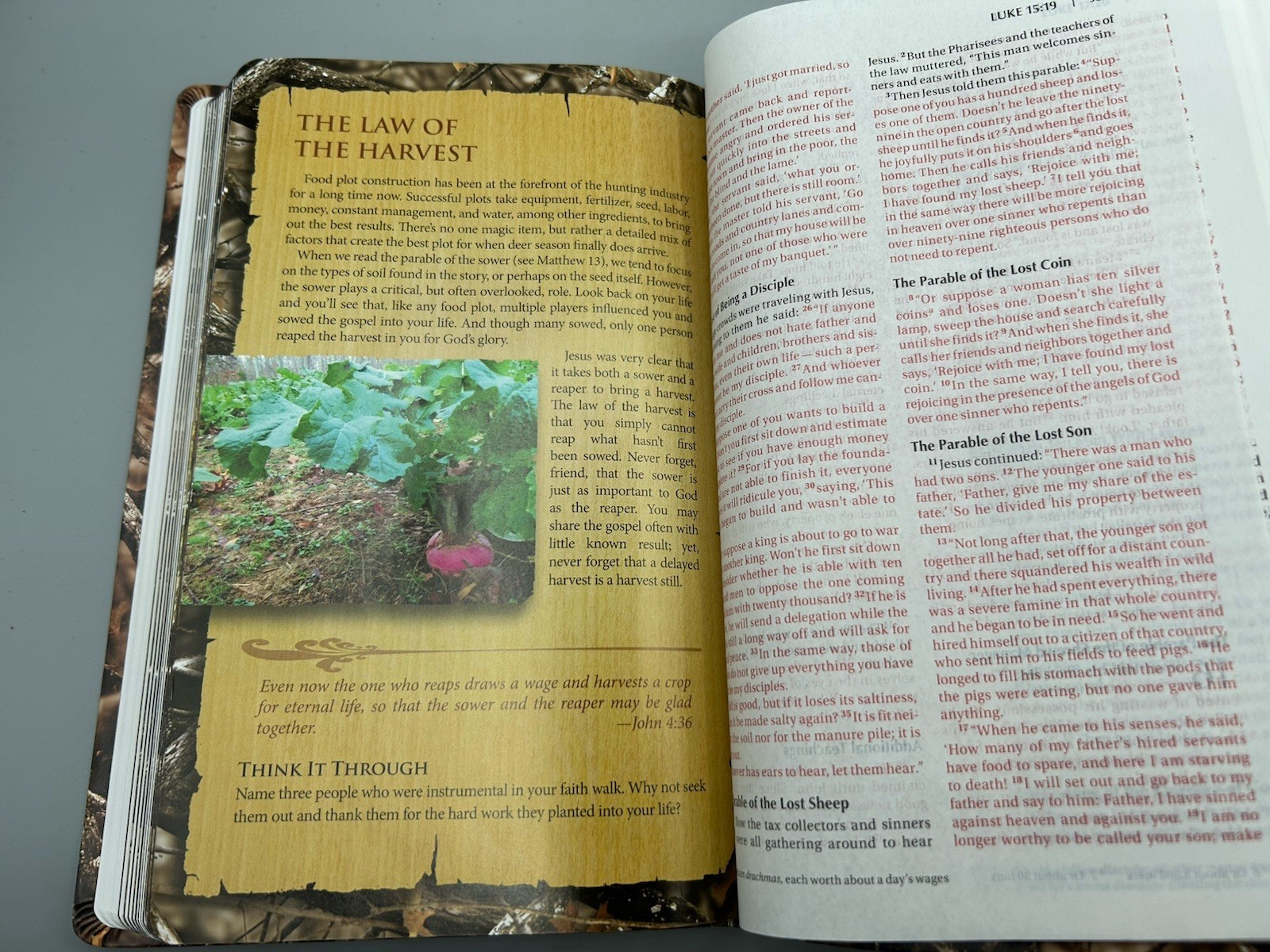 NIV Holy Bible Outdoorsman Realtree Camo Zondervan 2011 – VG+