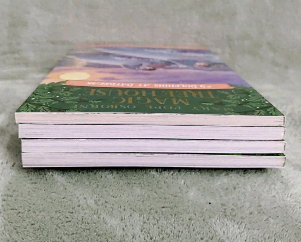 Magic Tree House Boxed Chapter Book Set Volumes 9-12 by Mary Pope Osborne LV-4