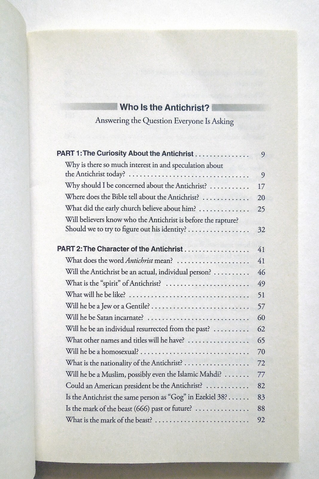 Who is the Antichrist? – Mark Hitchcock, 2011 sc, Harvest House