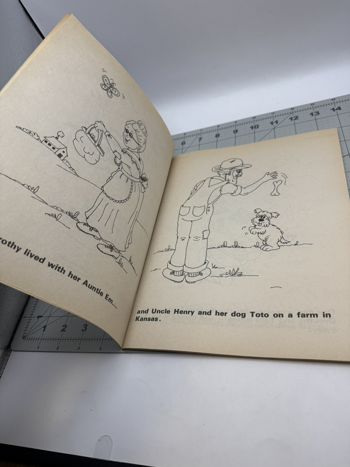 Vintage Wizard Of OZ Preschool Coloring Book 32 Pages Justen Products Unused NOS