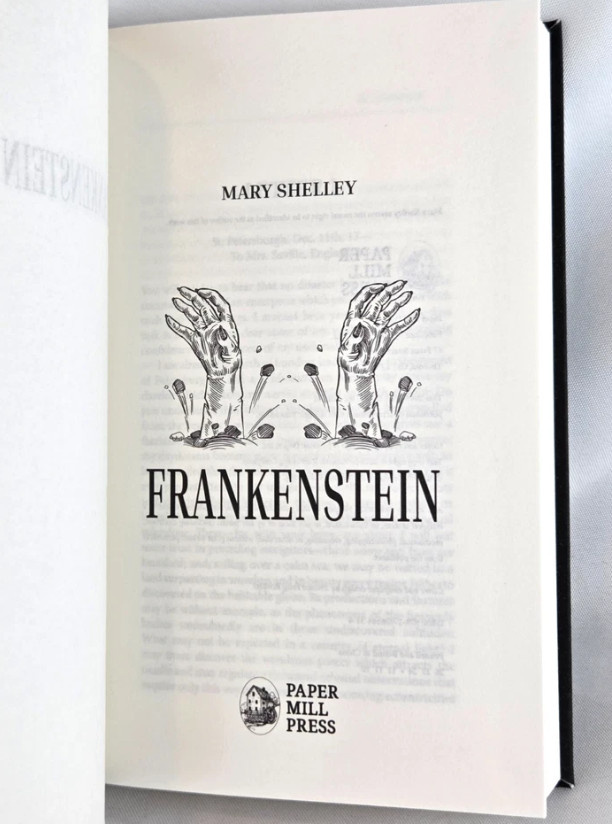 DRACULA Bram Stoker FRANKENSTEIN Mary Shelley Set of 2 Faux Leather Bound NEW