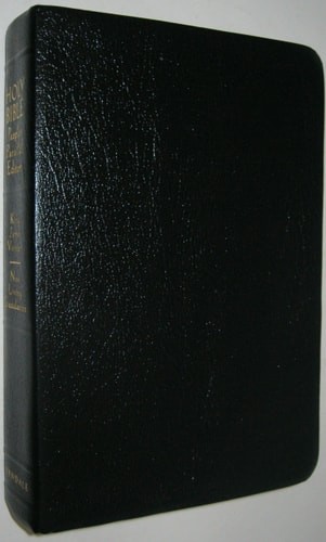 Holy Bible: People’s Parallel Edition King James Version New Living Translation,