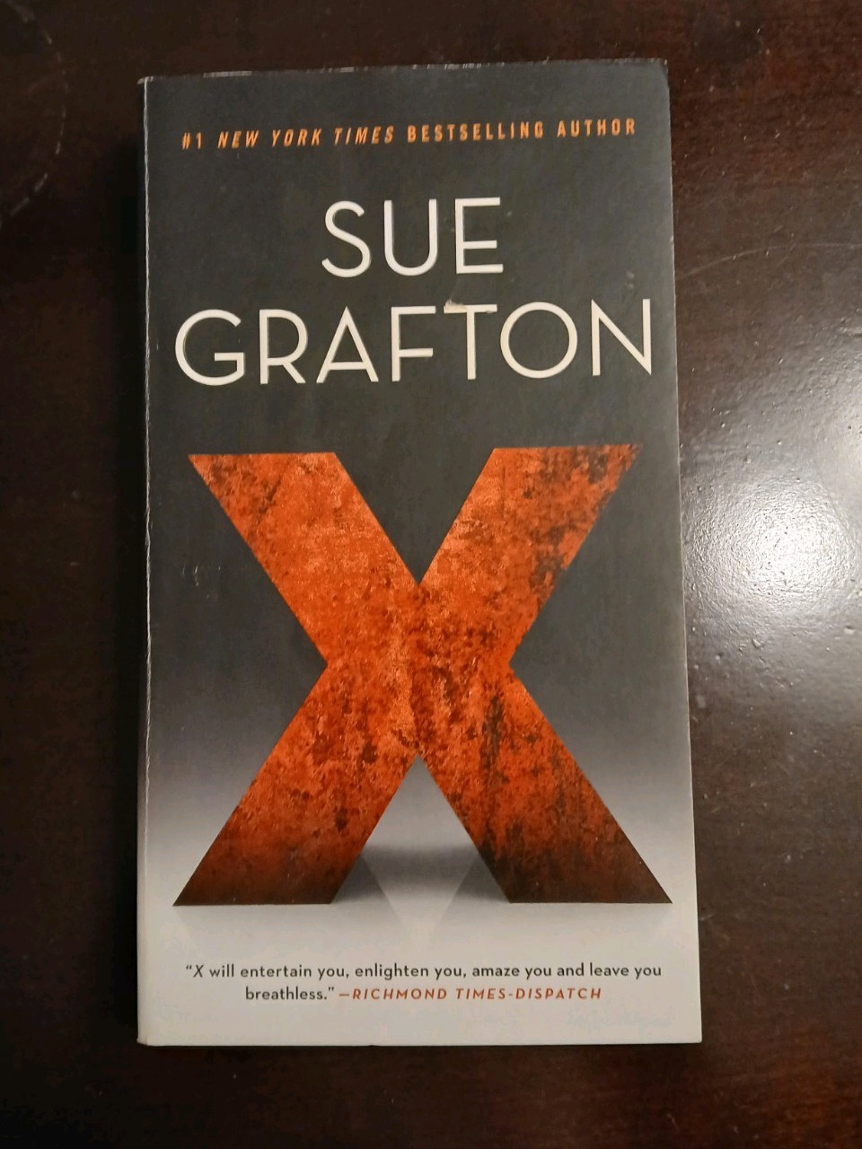 X (Kinsey Millhone Series) by Sue Grafton (2016, Us-Tall Rack Paperback)