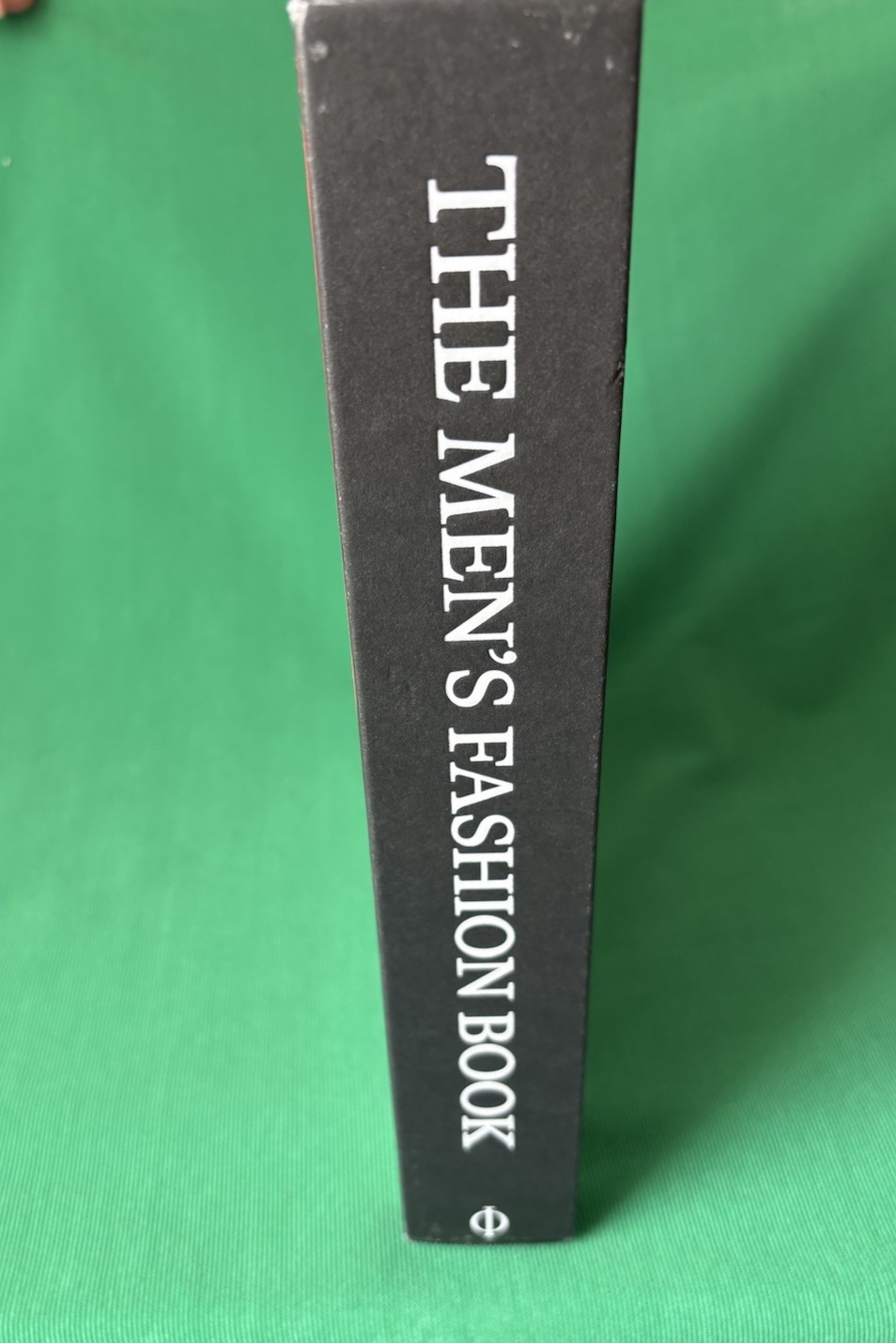 The Men’s Fashion Book – Hardcover, by Phaidon Famous People Designers Musicians