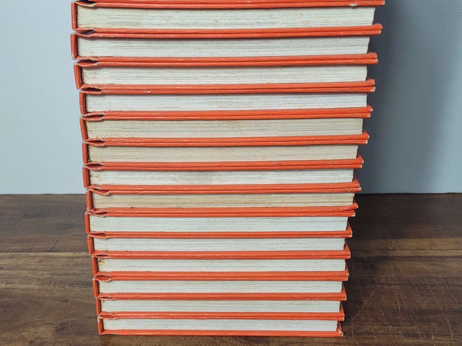 YOUNG STUDENTS ENCYCLOPEDIA (20 VOLUME SET) BY Funk & Wagnalls HARDCOVER 1972/73