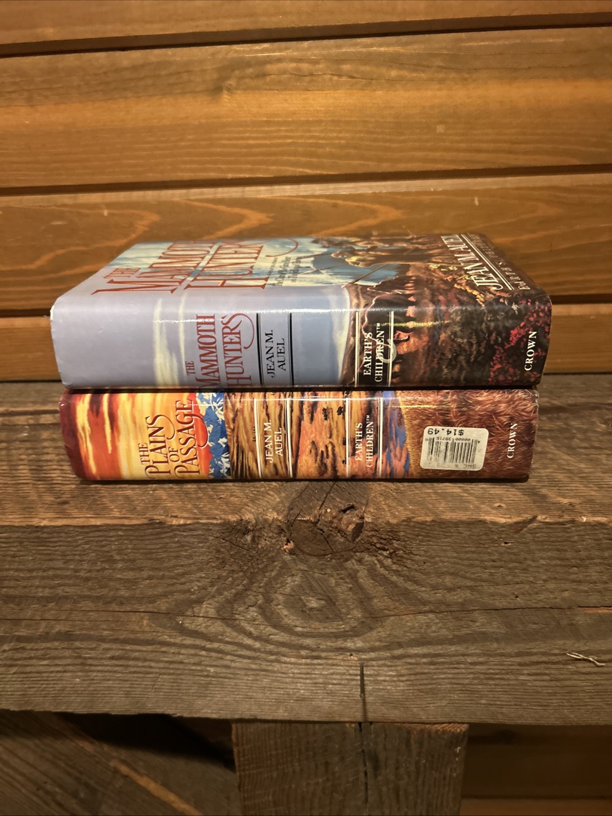 Lot of 2 Jean M. Auel EARTH’S CHILDREN Series Harcover First Ed. Books