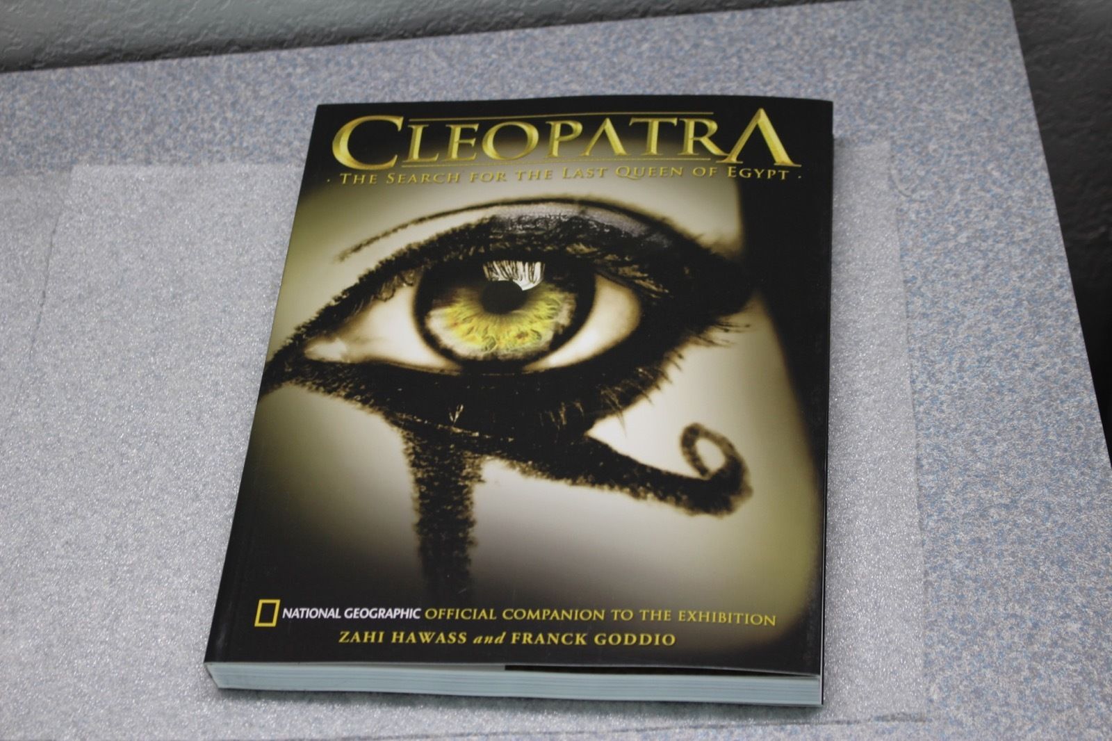 National Geographic Limited – Cleopatra – The Search for the Last Queen of Egypt