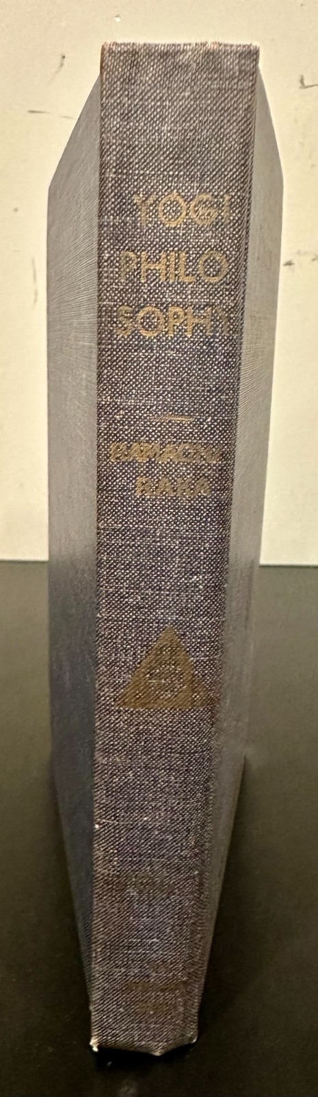 Fourteen Lessons in Yoga Philosophy by Yogi Ramacharaka (1931, Hardcover)