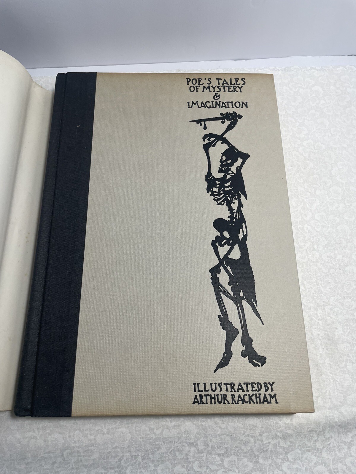 Vintage 1935 „POE’S TALES OF MYSTERY & IMAGINATION“ 317-Page Hardcover