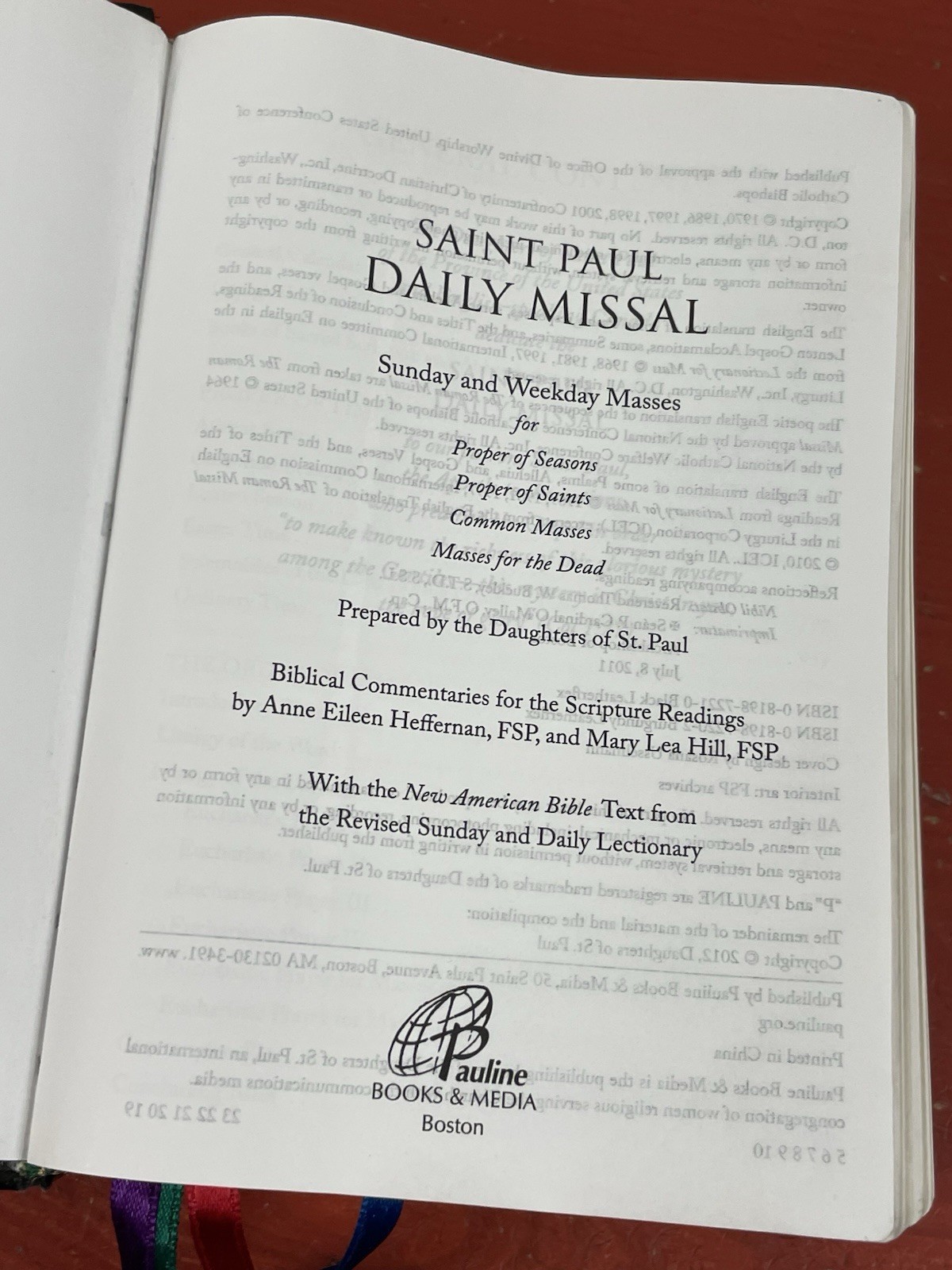 Saint Paul Daily Missal Black Leatherflex 2012 Pauline Books & Media