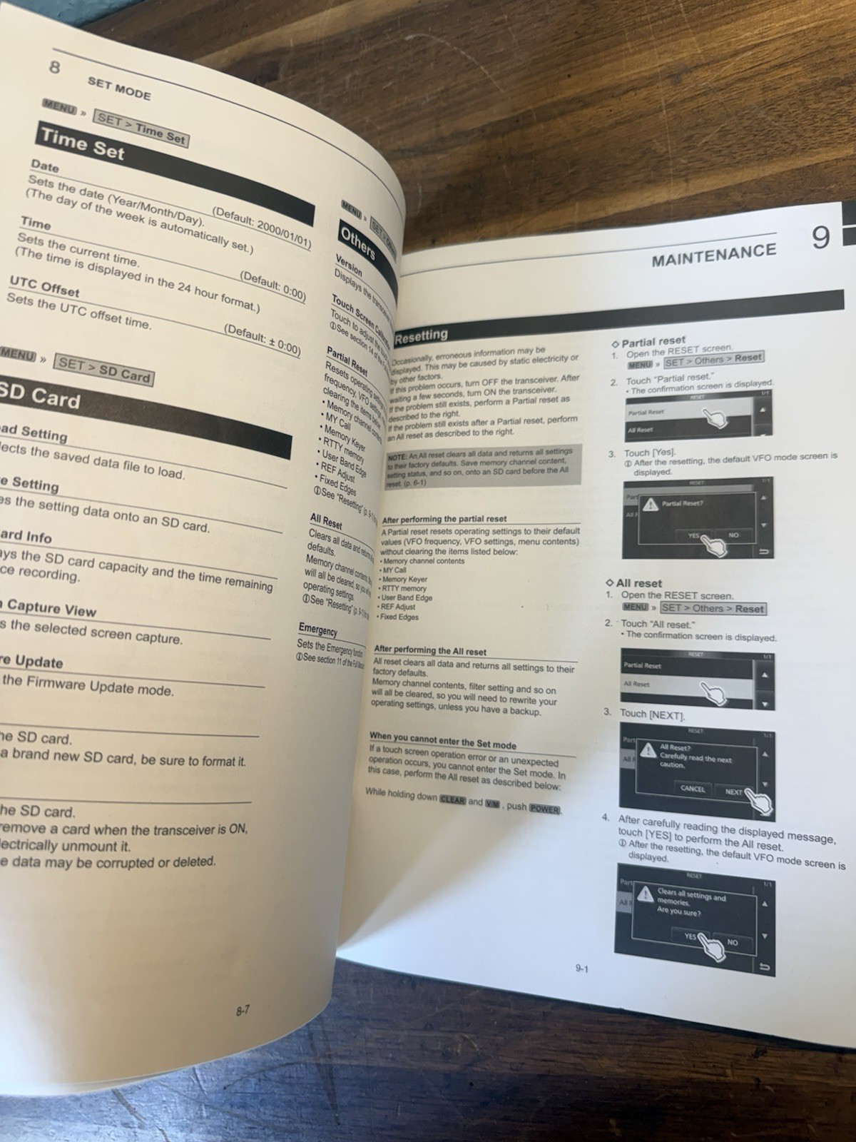 ICOM IC-7300 Transceiver Basic User Manual, 80 pages Original