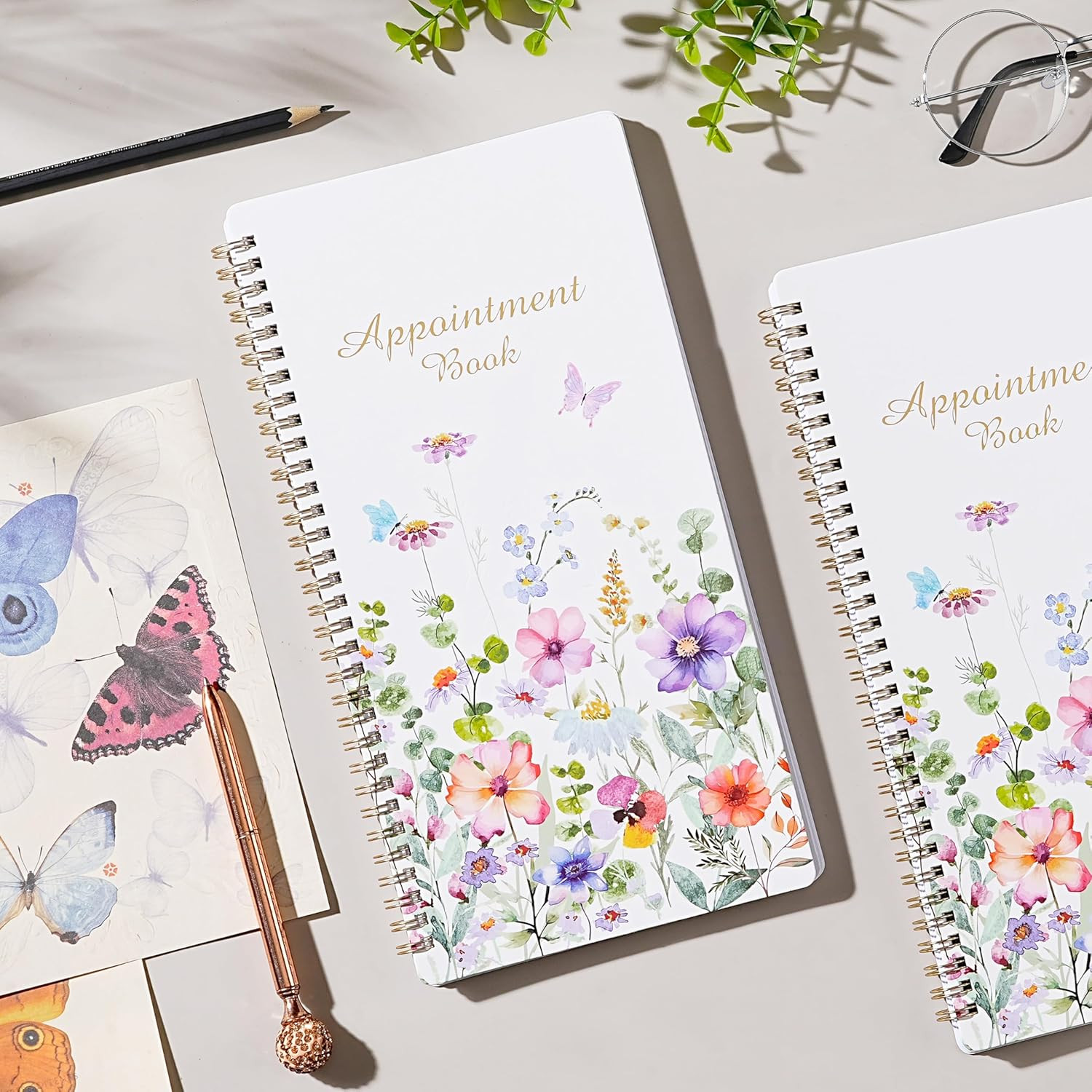 Appointment Book – Undated Salon Appointment Book, Daily＆Hourly Schedule Book wi