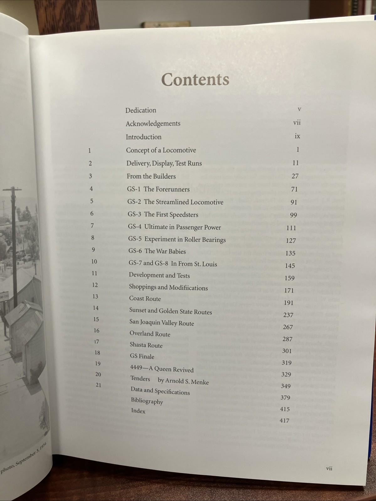 Southern Pacific Daylight Locomotives Robert J. Church 2004 Hardcover 1st w/ DJ