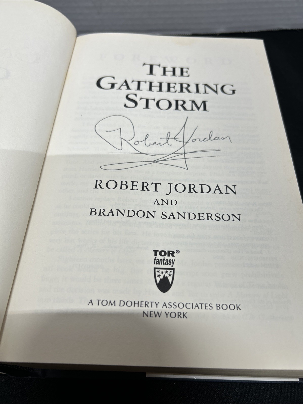 Wheel of Time Ser. The Gathering Storm: Book Twelve (2009) 1st Edition Auto Sign