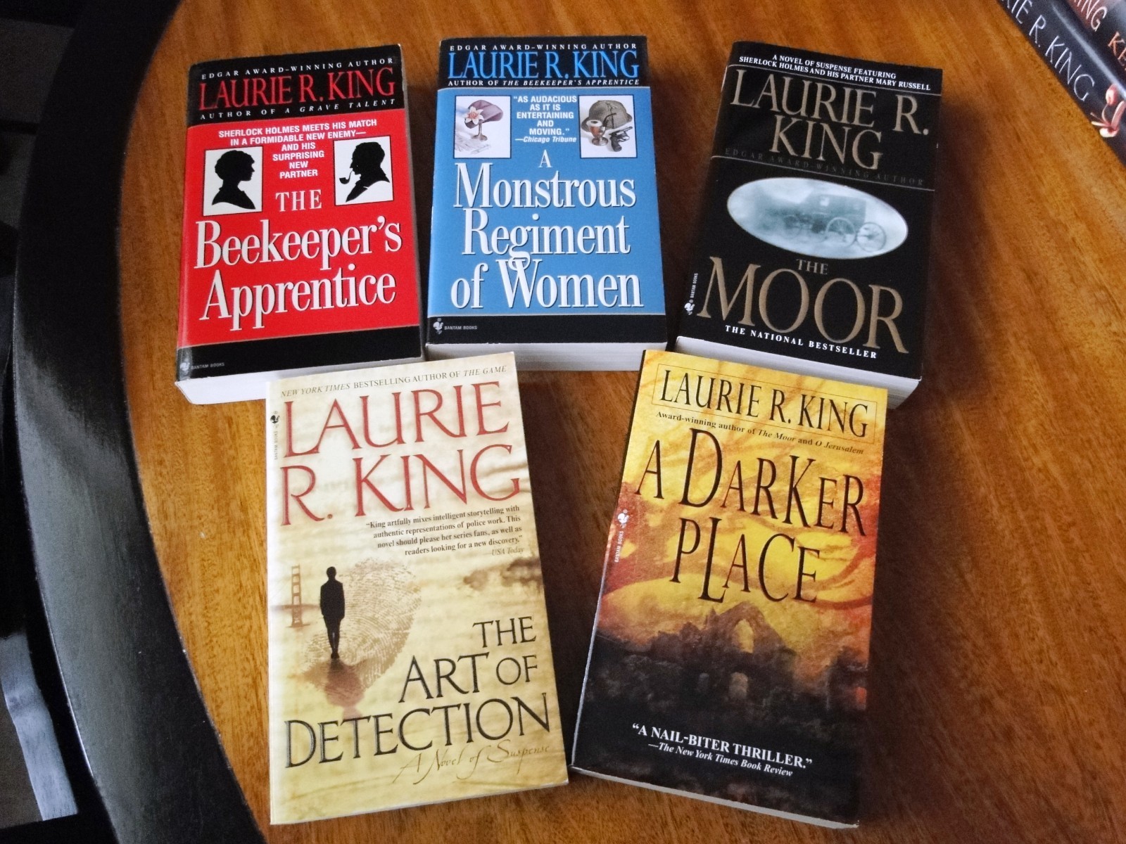 Lot of 5 Bks by Laurie R. King – Mary Russell & Sherlock Holmes & Martinelli PB