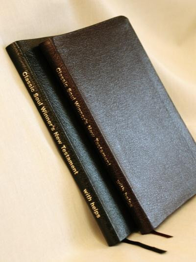 Classic Soul Winner’s New Testament with Helps (KJV) Black Geniune Bond Leather
