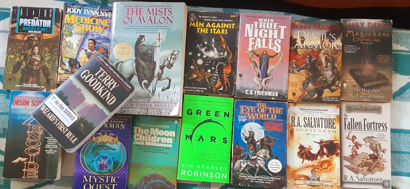 Science Fiction/Fantasy Paperback Books YOU PICK the Title-Some Vintage