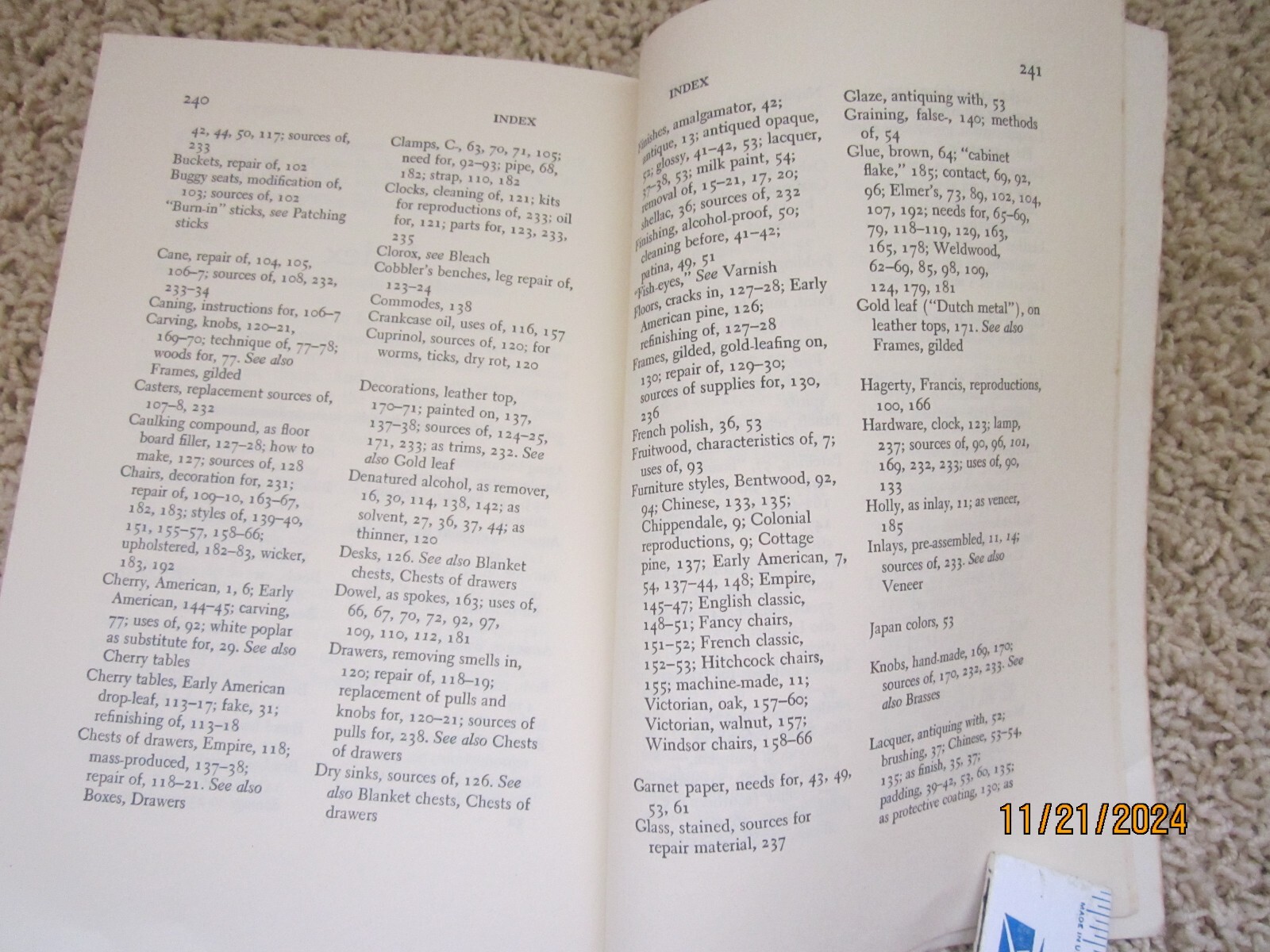 „The Fun of Refinishing Furniture“ 1976 Grotz 244 pages ISBN 0-385-14916-6