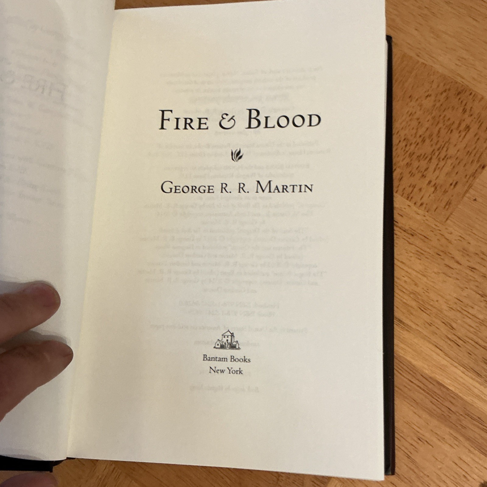 George R. R. Martin Fire and Blood Hardcover Bantam Books 2018 First Ed. Illust…