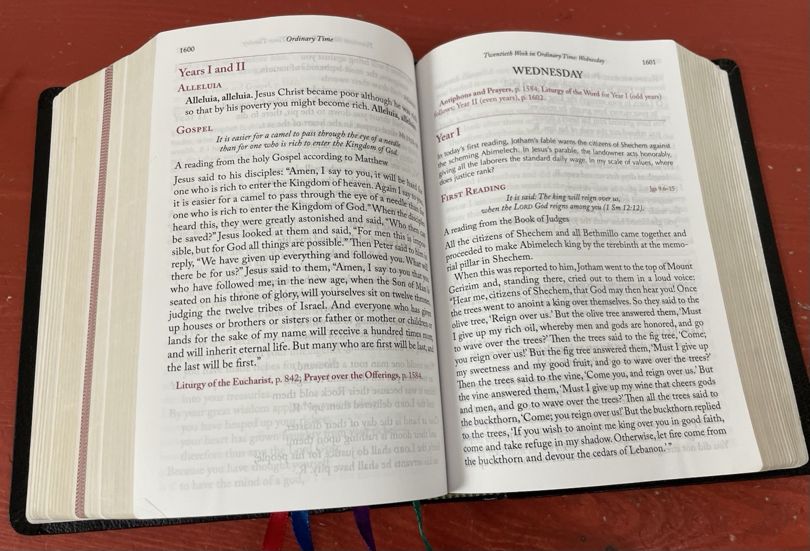 Saint Paul Daily Missal Black Leatherflex 2012 Pauline Books & Media