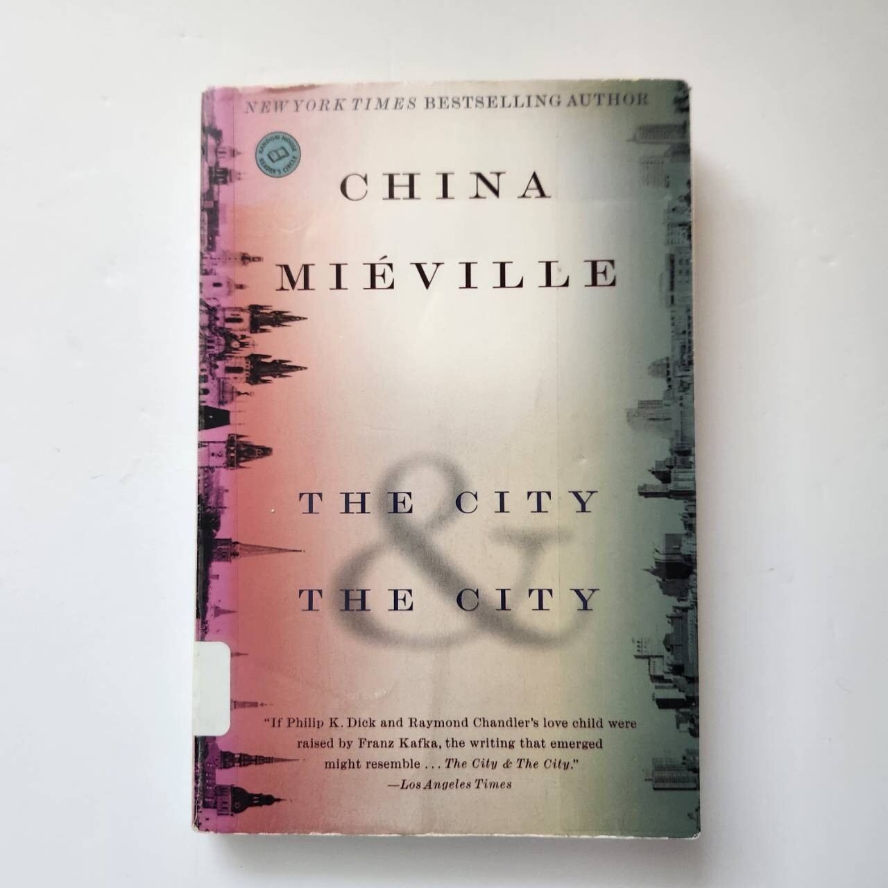 China Miéville „The City & The City“ Paperback Book