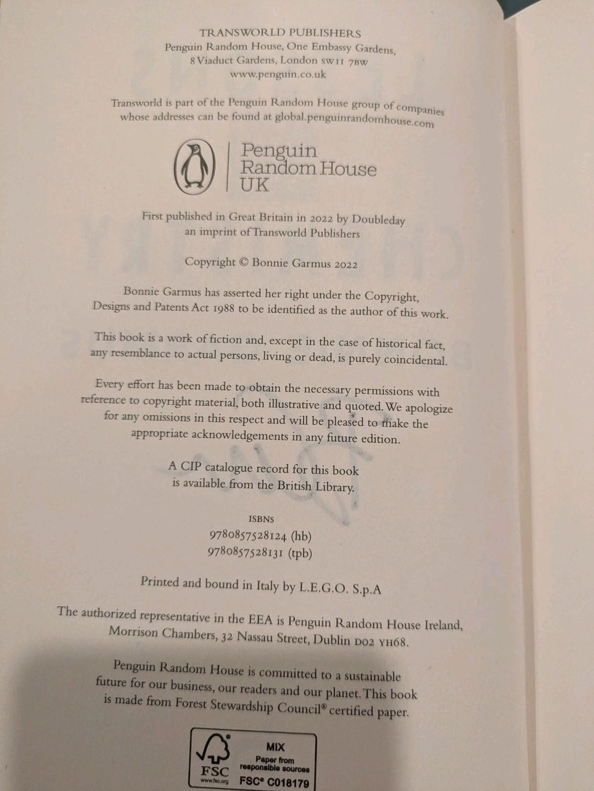 Lessons in Chemistry by Bonnie Garmus Hardcover UK SIGNED