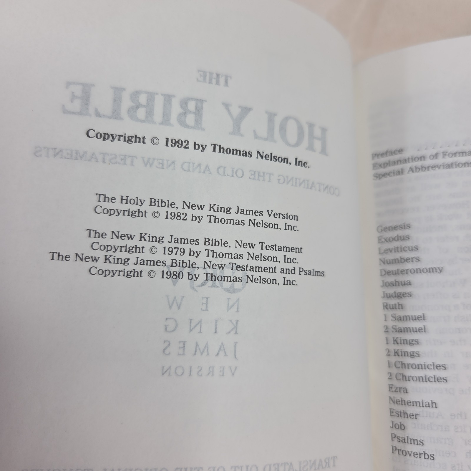 Holy Bible NKJV RLE Giant Print Thomas Nelson 334 Black Bonded Leather 1992