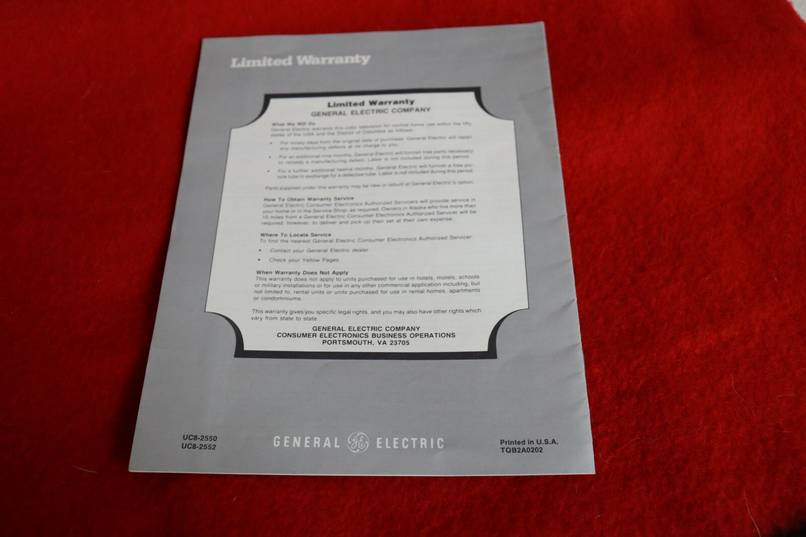 Vintage GE General Electric Color Television Use and Care Manual Model 8-2550