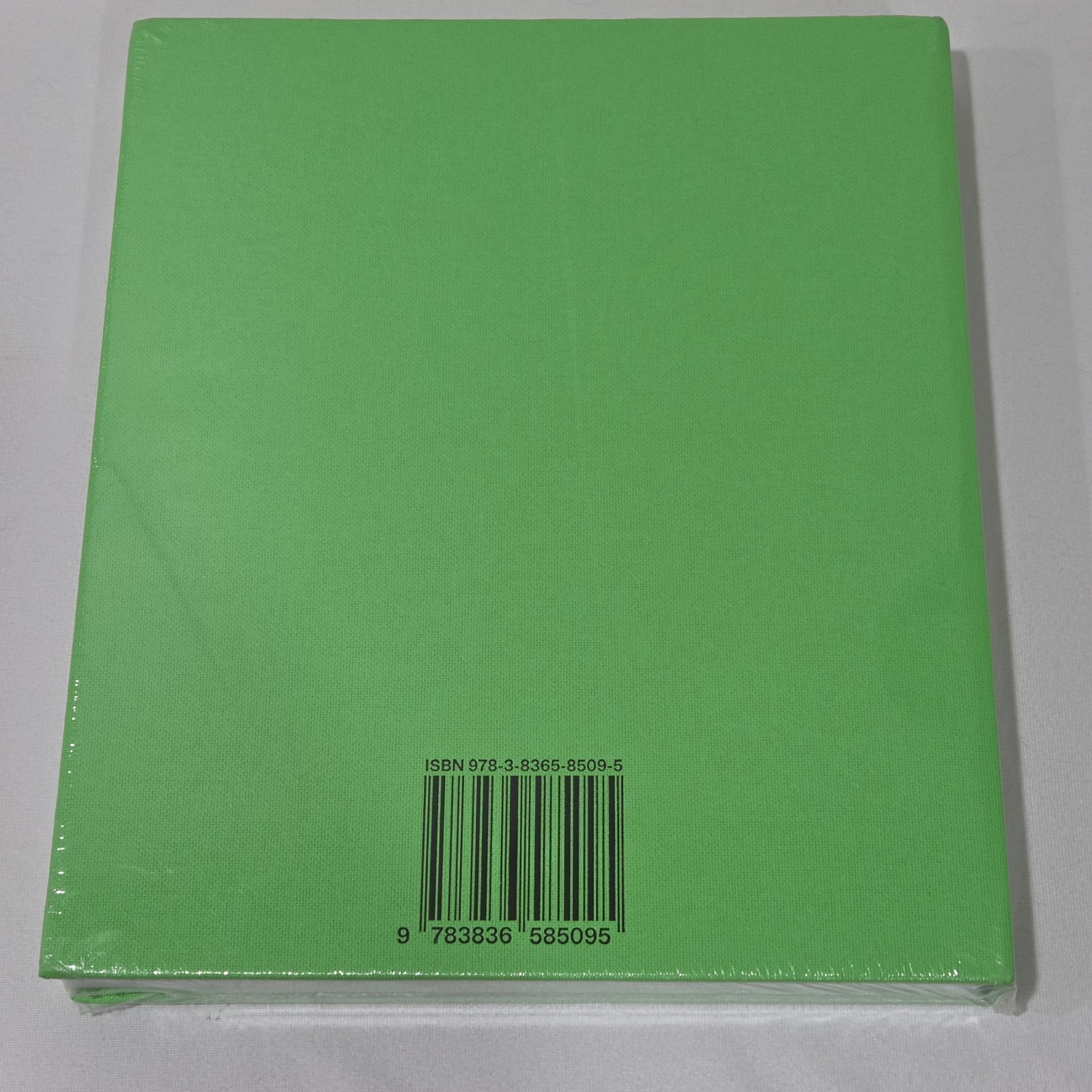 Virgil Abloh Nike ICONS Somethings Off Taschen Book – Brand New Sealed