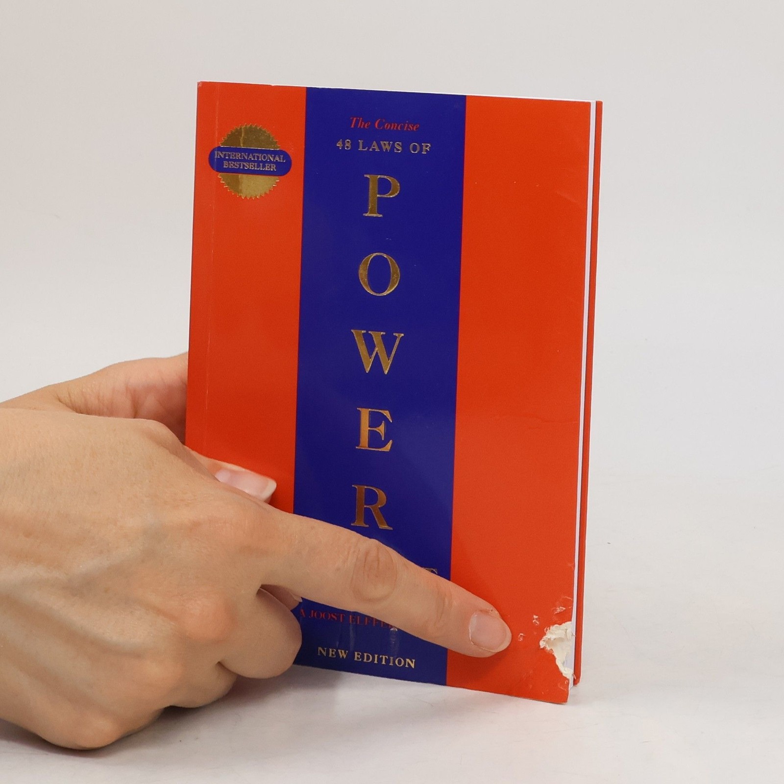 The Concise. 48 Laws of Power  |  Robert Greene