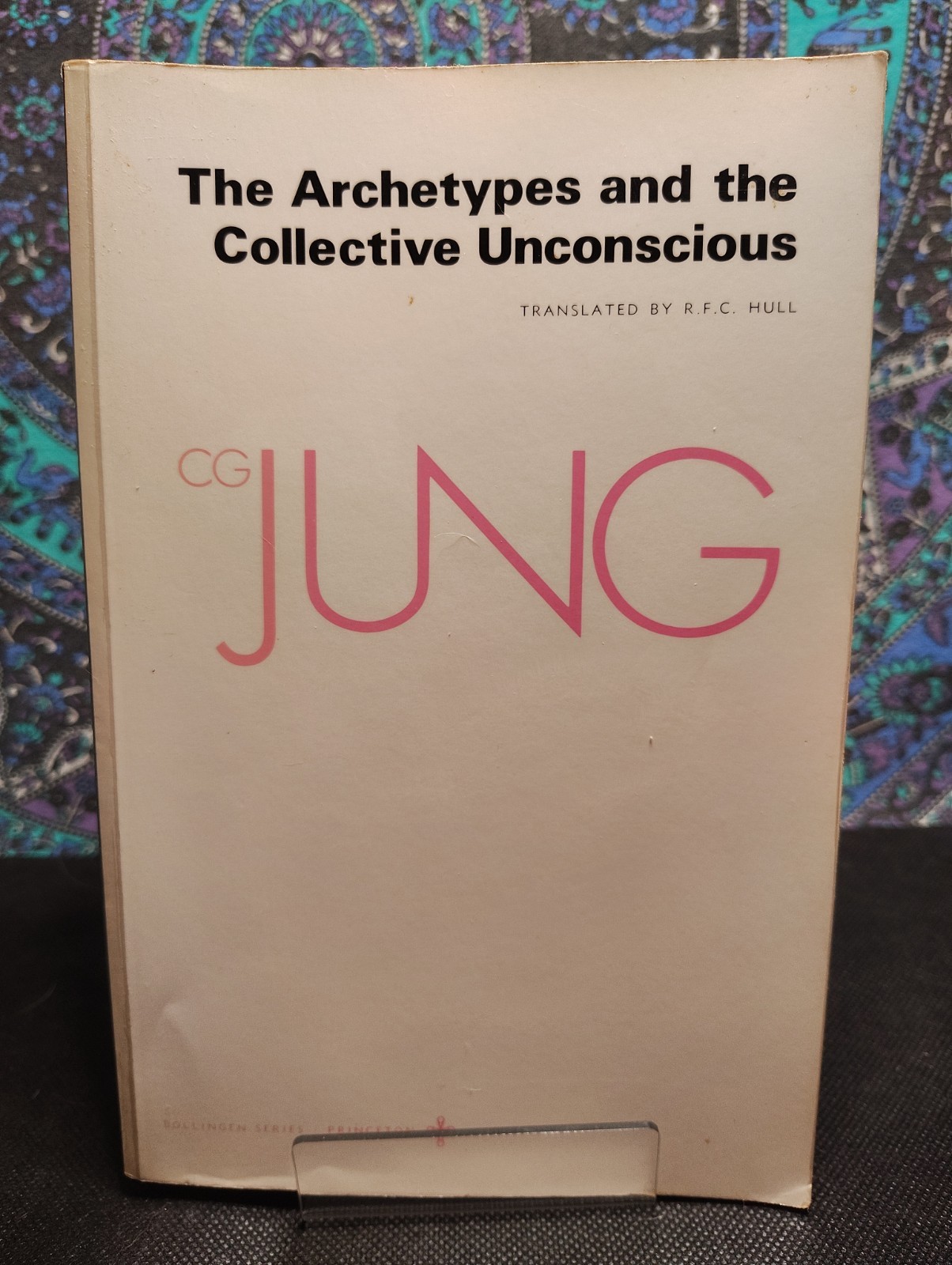 Collected Works of C. G. Jung, Volume 9 (Part 1) : Archetypes and the Collective
