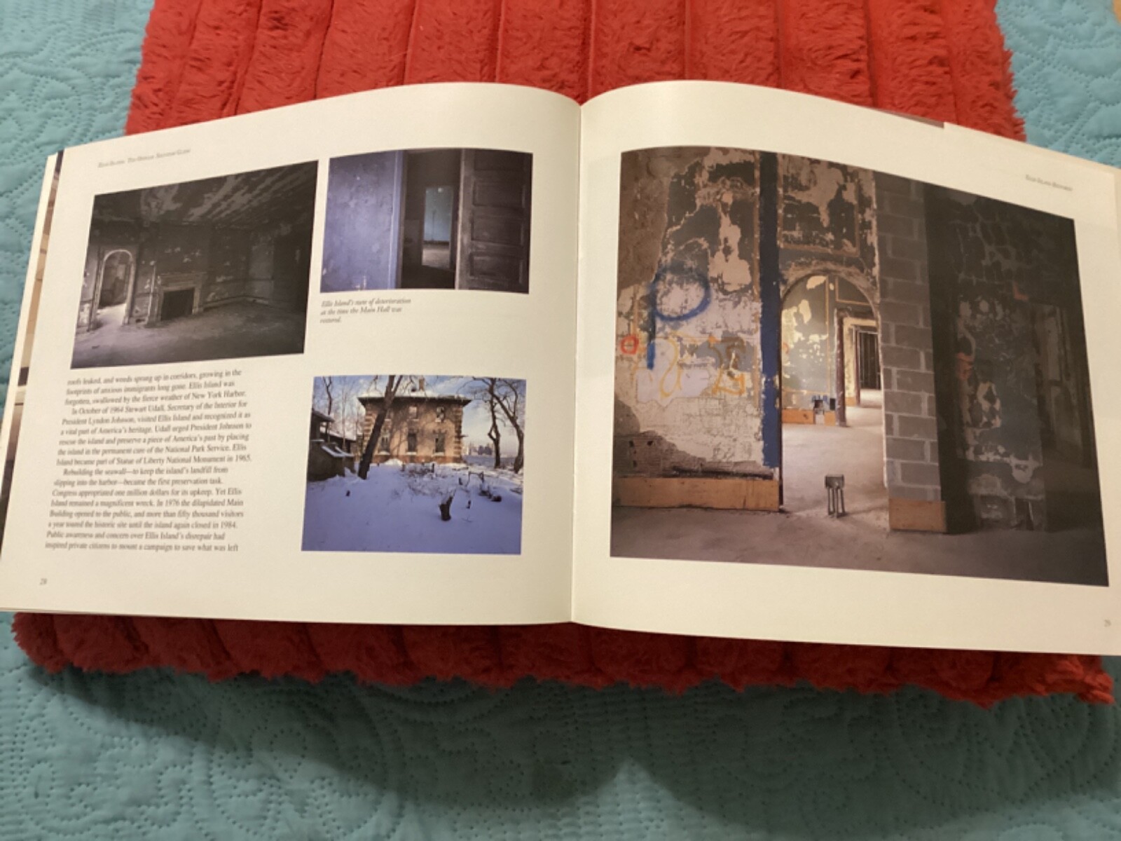 ELLIS ISLAND, OFFICIAL SOUVENIR GUIDE, 40 PAGES by B. COLIN HAMBLIN/FREE P & H